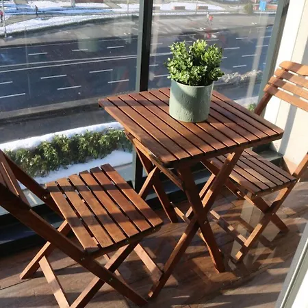 Near Airport Metro 1-bdr Gympool Апартаменты