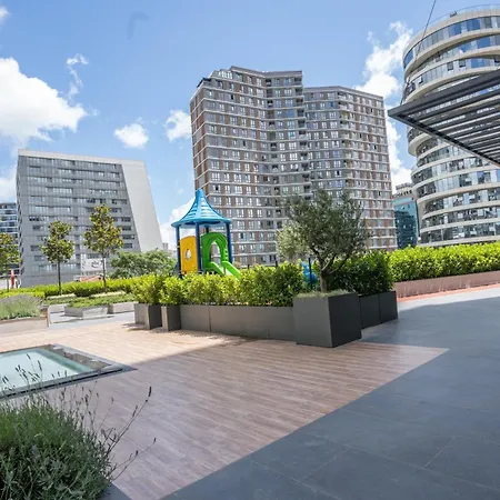 Апартаменты Near Airport Metro 1-bdr Gympool *